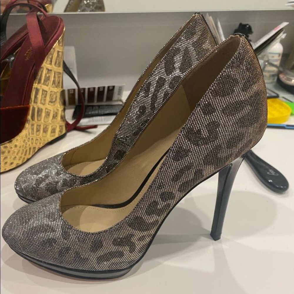 Brian Atwood - Size:6